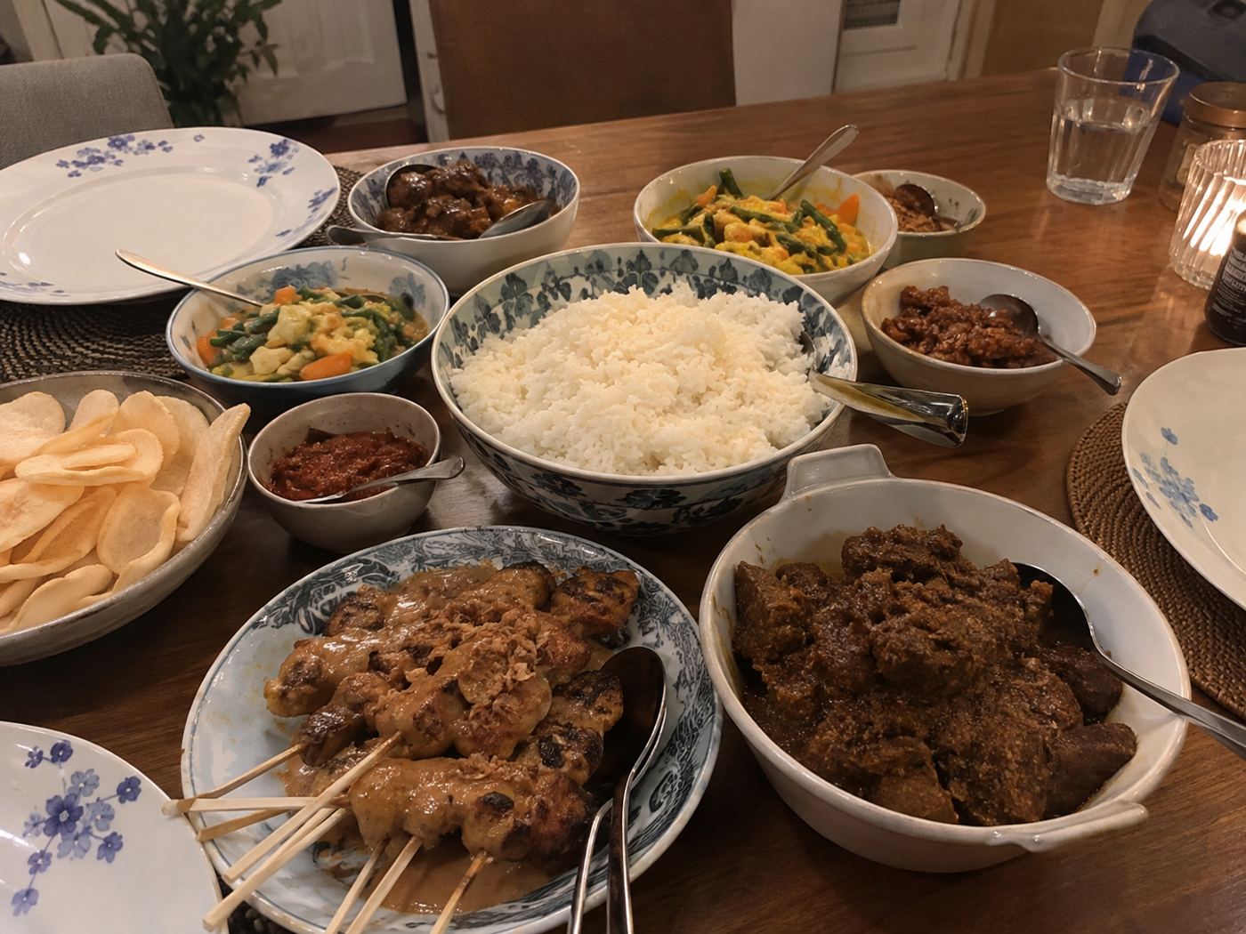 Een feestelijke rijsttafel